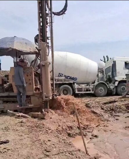 田家庵区岩石井施工